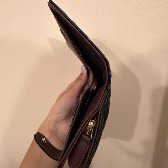 Black Wallet - Picture 4 of 5